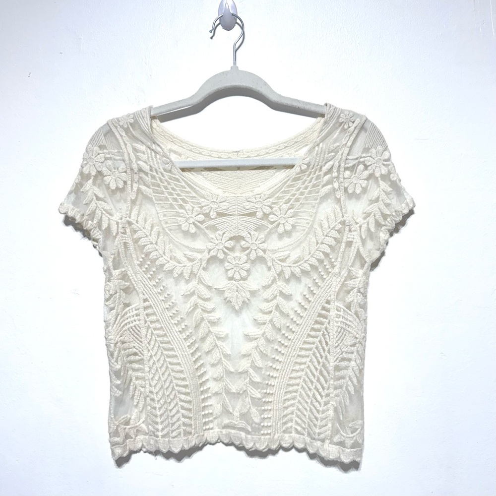 EUC Express Cream Laced Embroidery Boxy Top Size Small